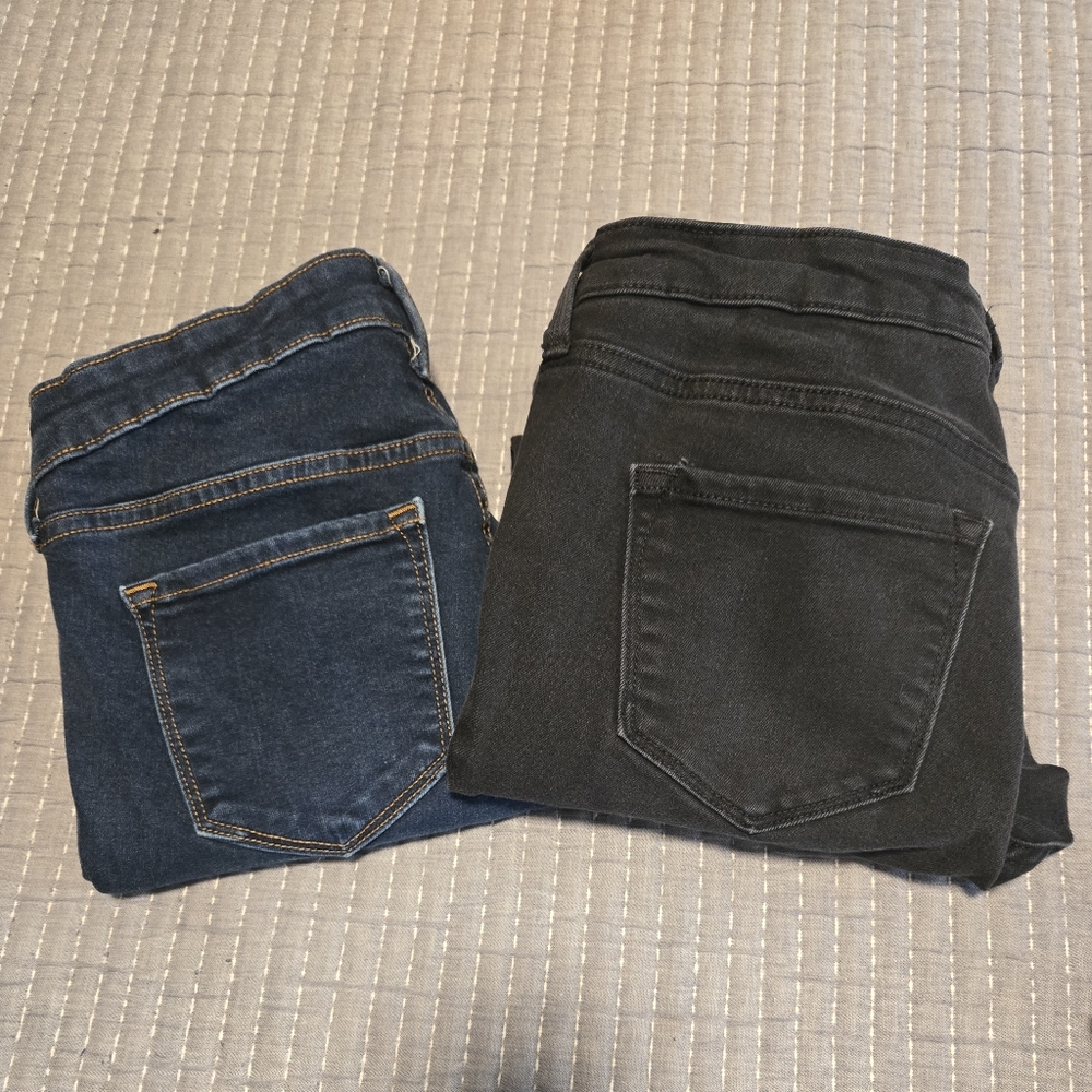 Old Navy Classic Black and Blue Rockstar Maternity Women's Jeans Bundle
